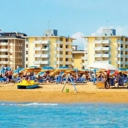 Fuer 4 Personen Ca 40 Qm In Bibione, Adriakueste Italien Und Umgebung ビビオーネ