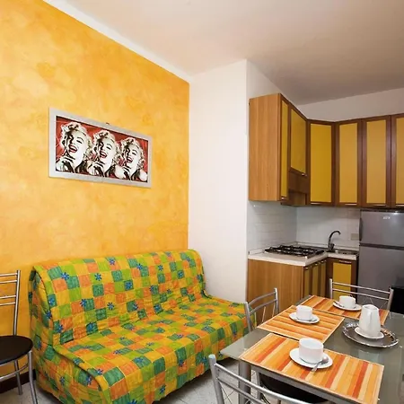 Fuer 4 Personen Ca 40 Qm In Bibione, Adriakueste Italien Und Umgebung アパート